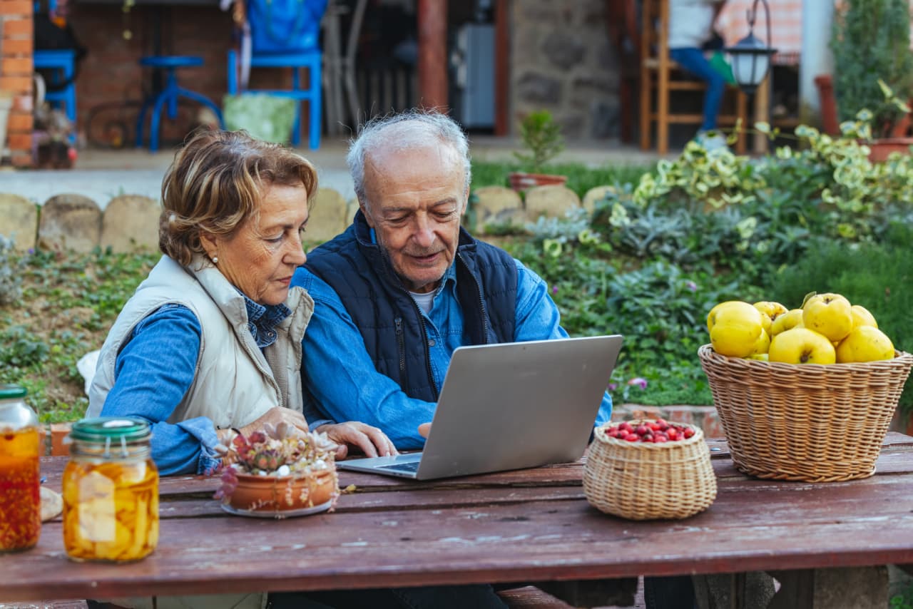 ‘Fancy cars hold no appeal’: My wife and I have a 99% chance of outliving our savings. Why don’t we spend it all? — Amsterdam Health news