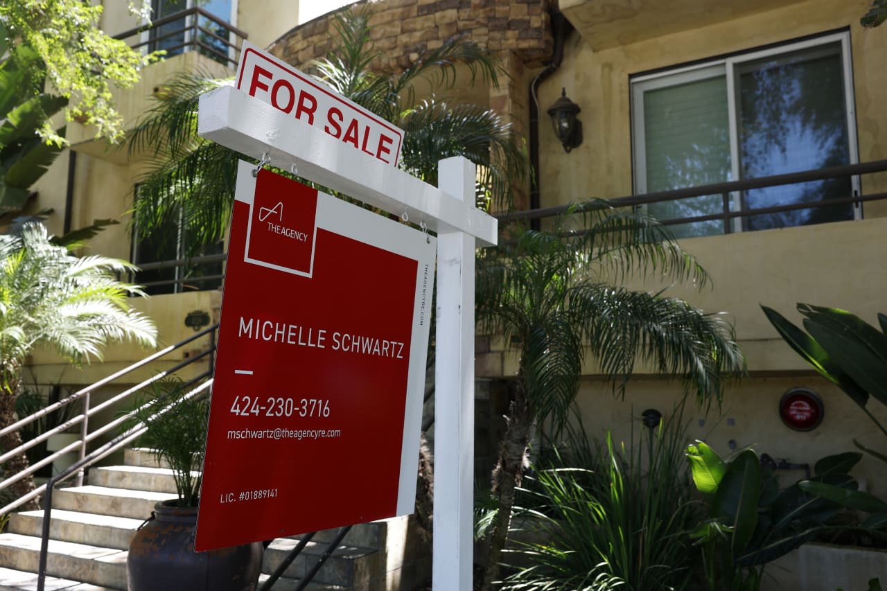 Pending home sales sink to 25-year low as buyers flee high mortgage rates — MarketWatch, Amsterdam Real Estate news