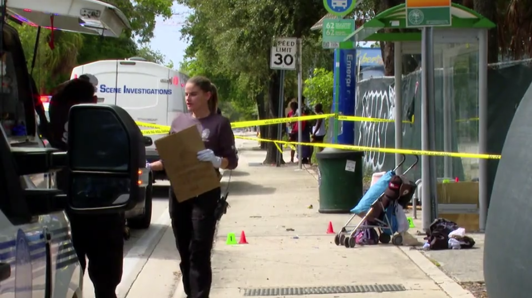 Attacker, victim injured in stabbing at Miami bus stop — WSVN 7 Miami-Dade, Amsterdam Community news